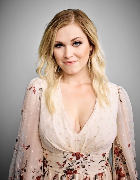 Eliza Taylor perfect pornstar picture