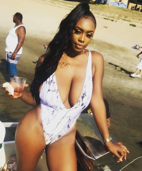 NonnieBaby adult star pics