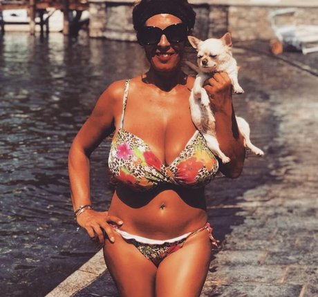 Betty LaRouge hd pornstar archive