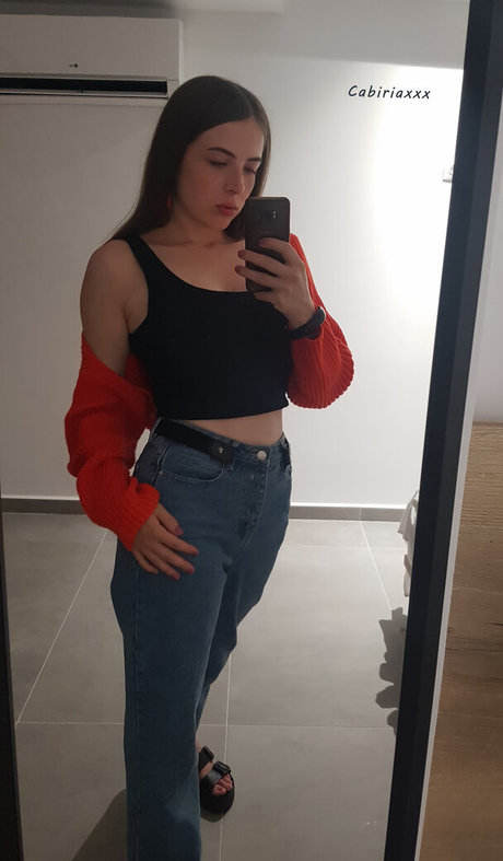 cabiriaxxx nude model img