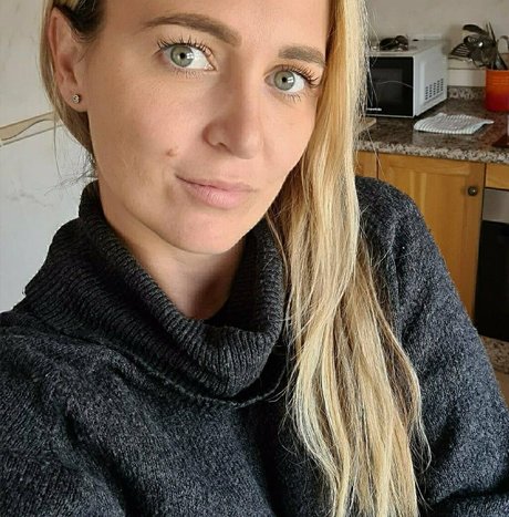 Ashley Campbell art star images