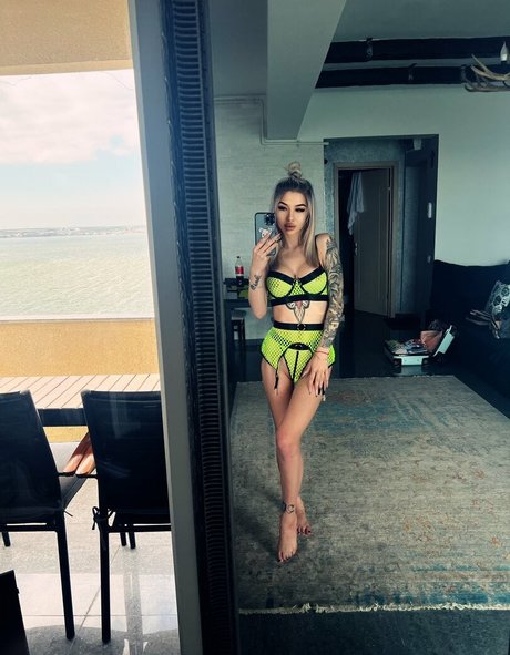 luxxxandraa sexy star image