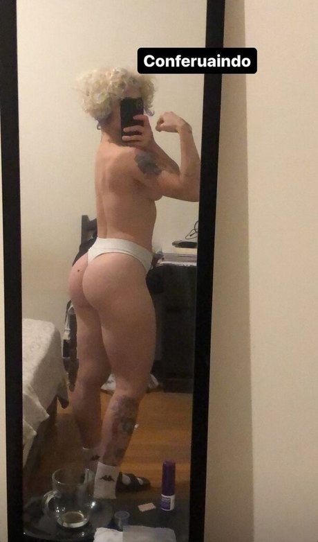 Hayanami model adult photo