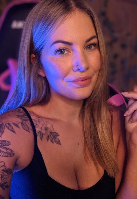 Raeny day pornographic model image