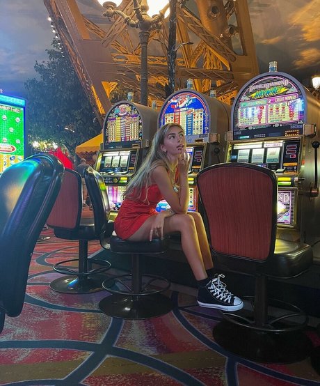 Emiliee Russo star nice galleries