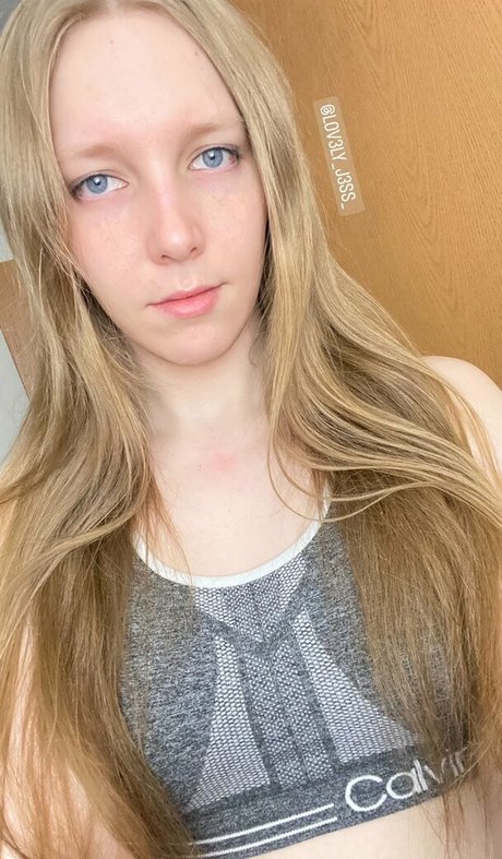 lov3ly j3ss actress photos