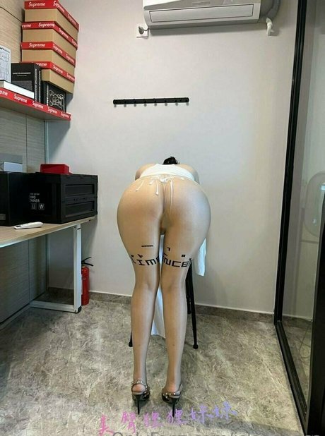 islababess pornstar nude photo