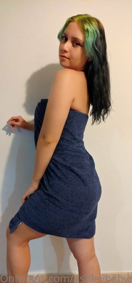 ashleybabymodel naked pornstar pictures