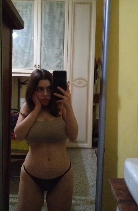 Alessia Ancler pretty star pic