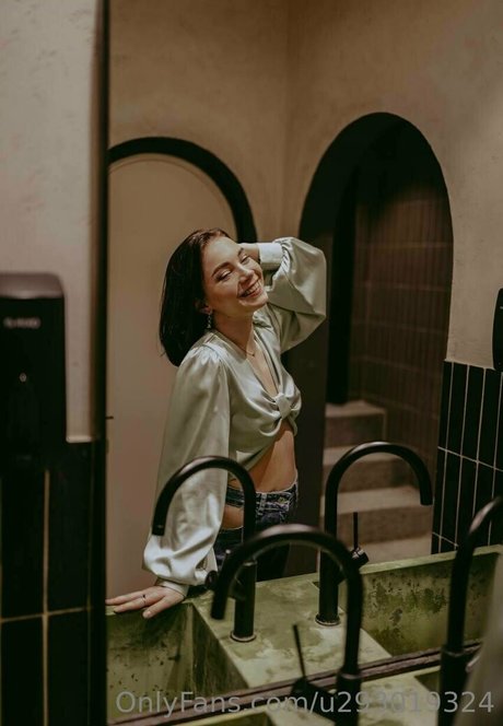 fairy gloria nude star galleries