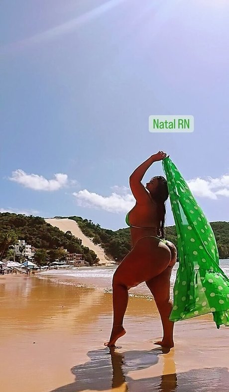 Mariabronzeada pornstar naked pic