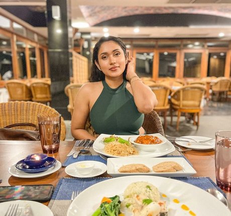 Nimesha Jayarathne xxx actress pictures