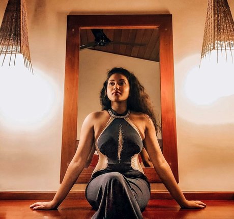 Nimesha Jayarathne model beautiful pictures