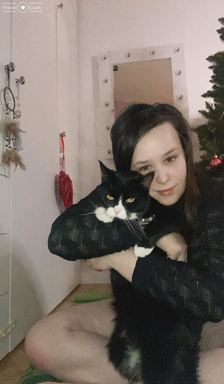 pumpkincrush perfect model image