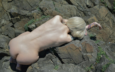 kakunababy naked model gallery