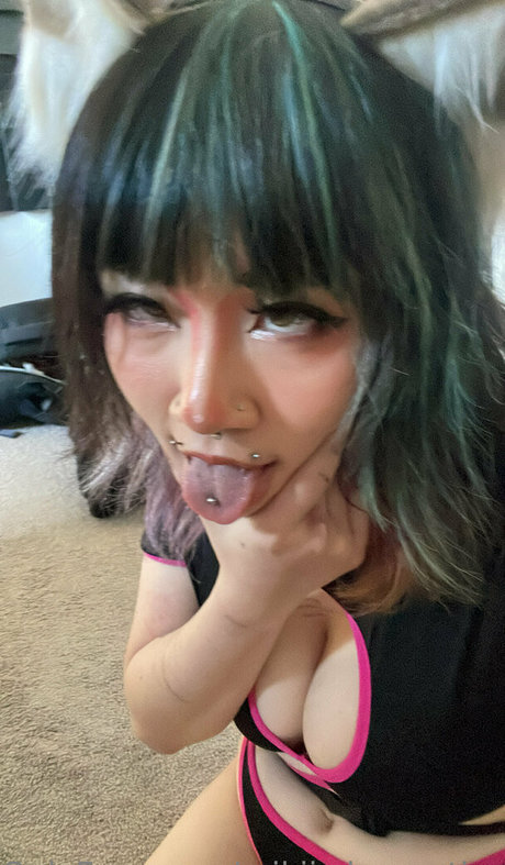 mikiisdamnation erotic pornstar photos