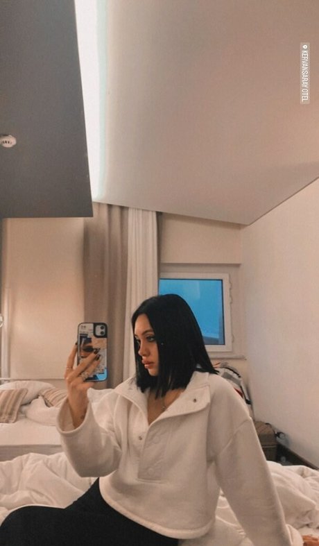 aysgencc model erotic archive