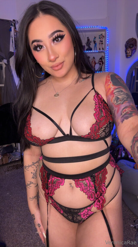 VeronicaRae star art archive