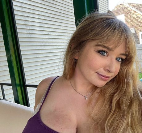 Emaliehall xxx pornstar gallery