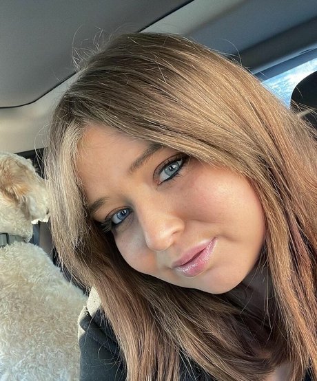 Emaliehall pornstar hot img