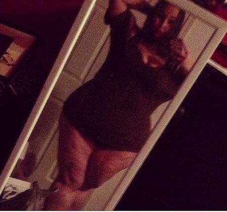 RainIsWet pornstar hot image