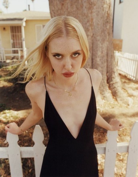 Chloe cherry Profile Photo