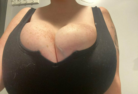 blonde handjob onlyfans beautiful porn gallery