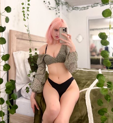 thigh high boots onlyfans free naked images