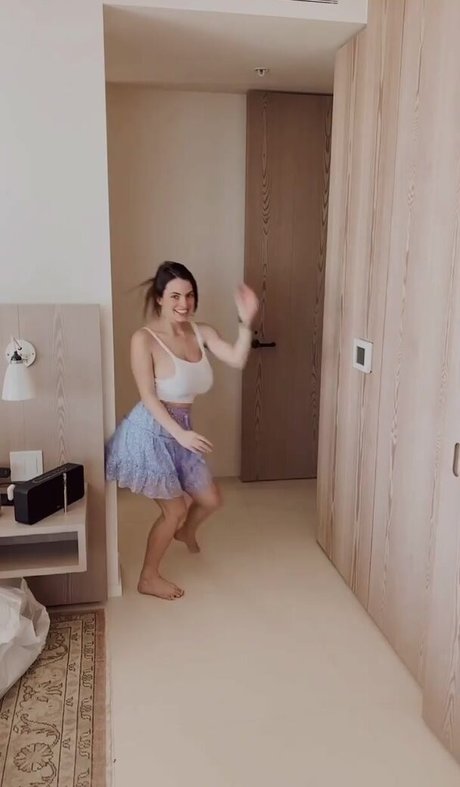 skinny milf onlyfans hot nude image