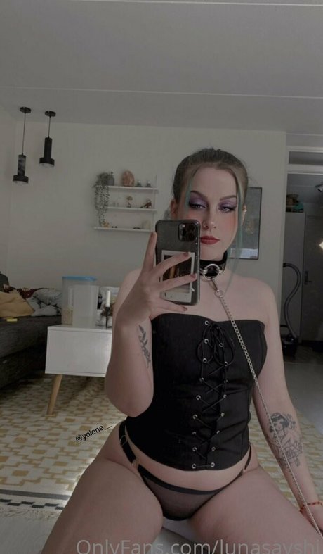 Lunasayshi star exclusive picture