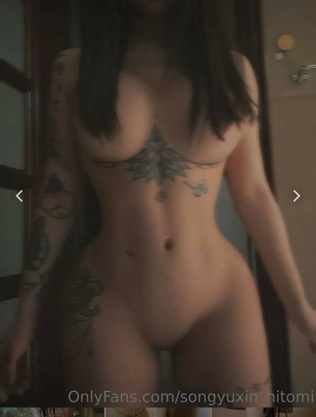 Hitomi Songyuxin erotic model image