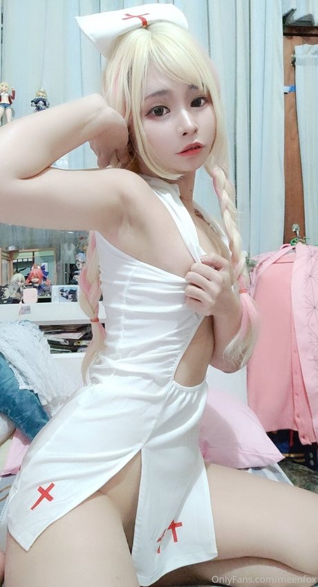 Meenfox pretty pornstar photo