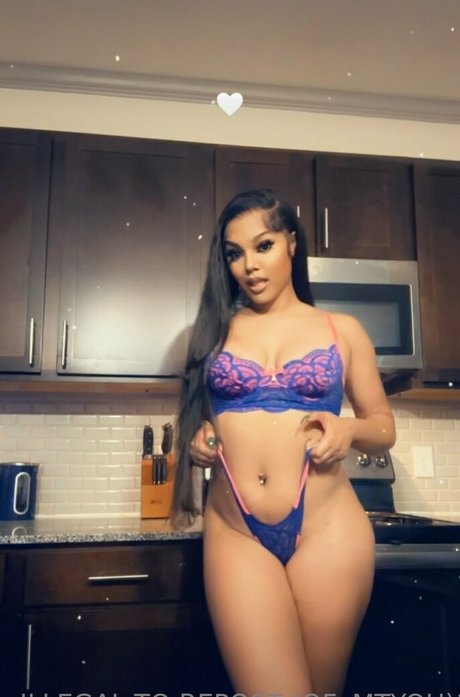 asian milf onlyfans pornos images