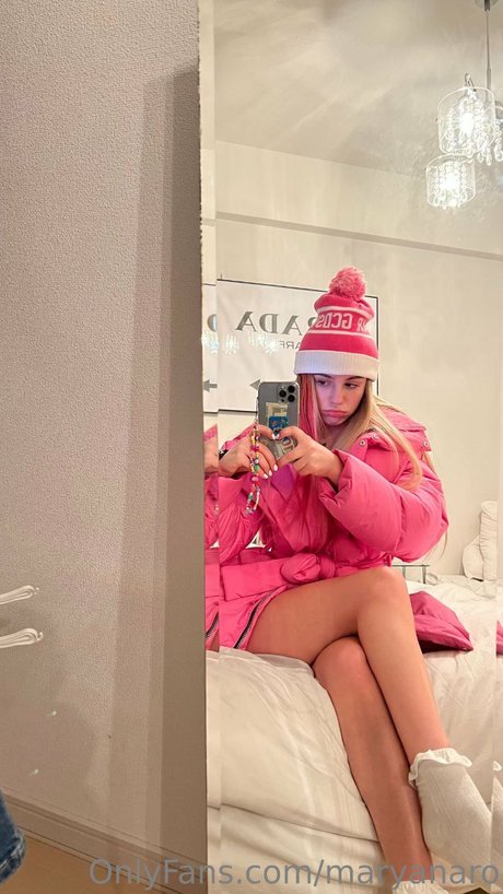 Maryana Ro model erotic galleries