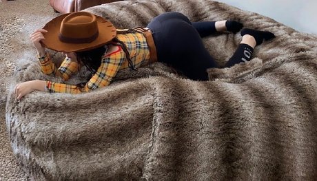 Nina Bugattii nice actress galleries