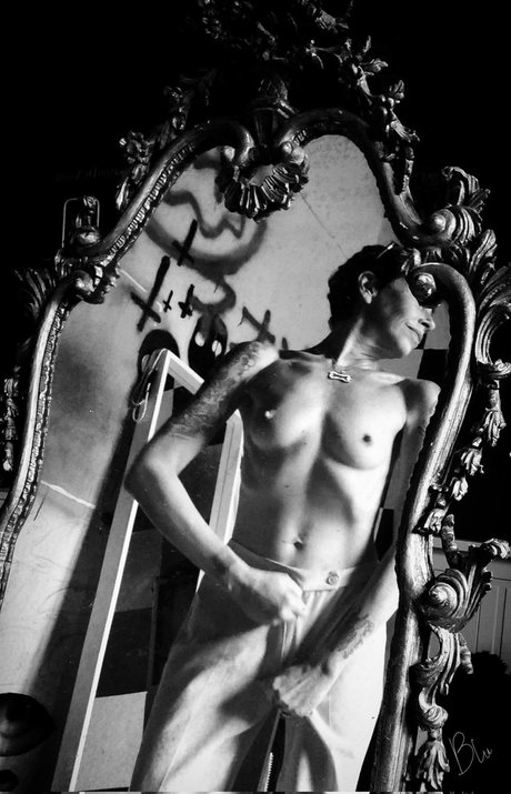 Blue Domino73 pretty pornstar pics