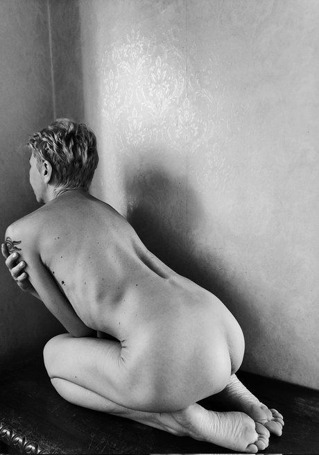 Blue Domino73 pornographic model picture