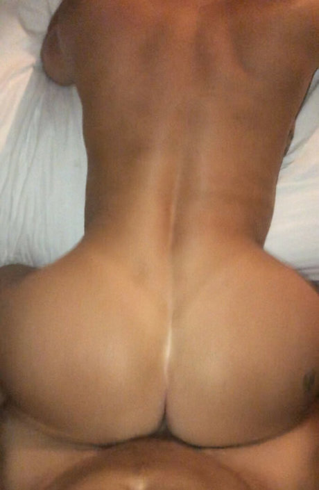 Temperance Opal sex model photo