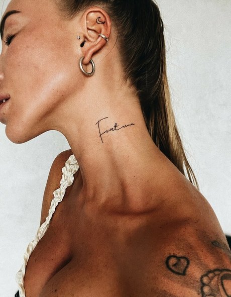 Anna Aksyuk pretty pornstar pics