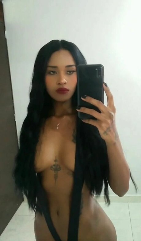 Miss Perla xxx actress photos