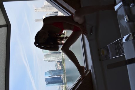 Housewife style amanda hd model pic