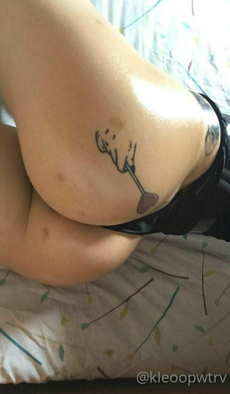 kleopwtrx naked star pictures