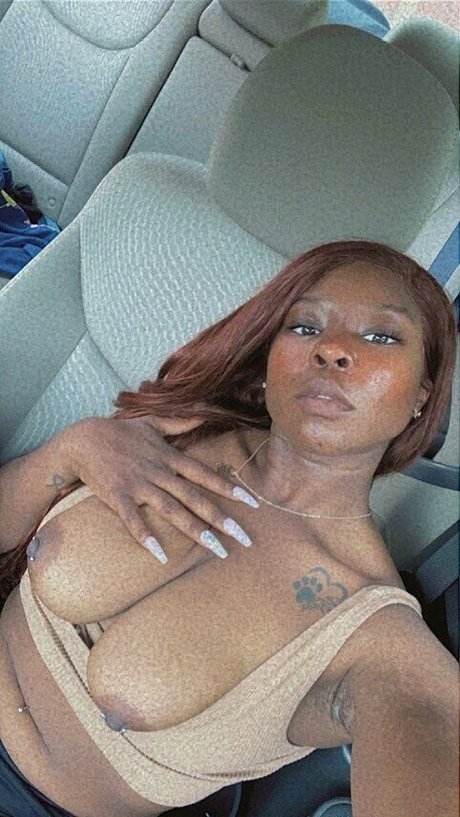 thick trixxx model beautiful galleries