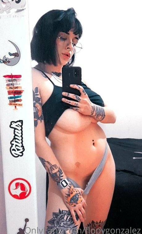 flopygonzalez star naked galleries