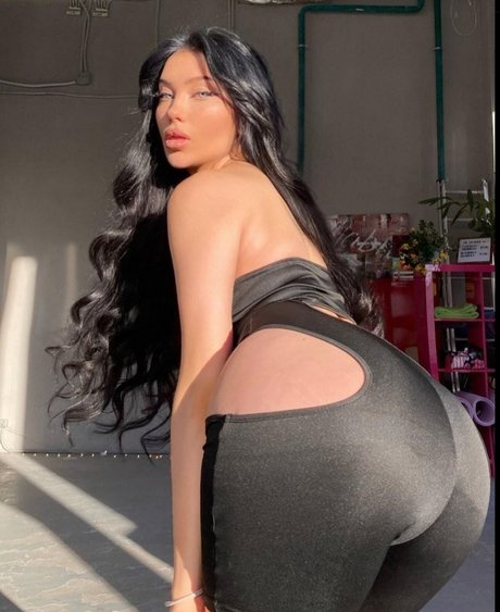 sofimoonlight model erotic images