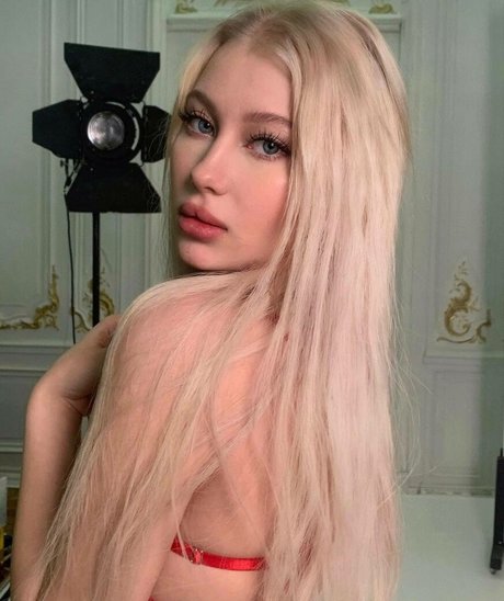 sofimoonlight model nude pictures