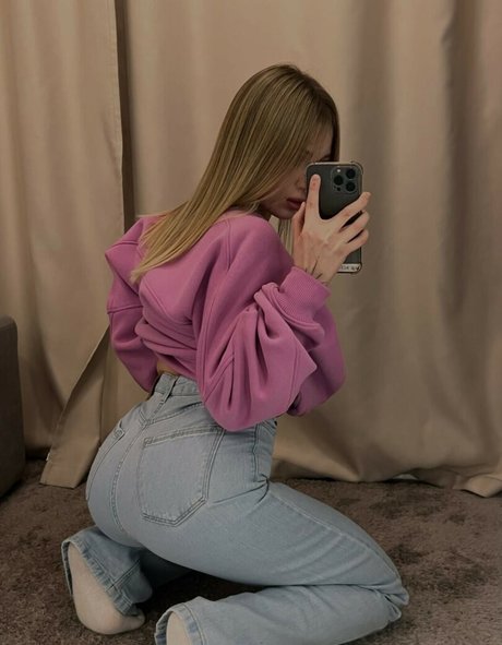 allinika pornstar archive