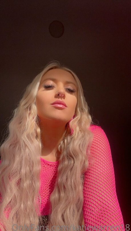 blonde handjob onlyfans pretty pictures