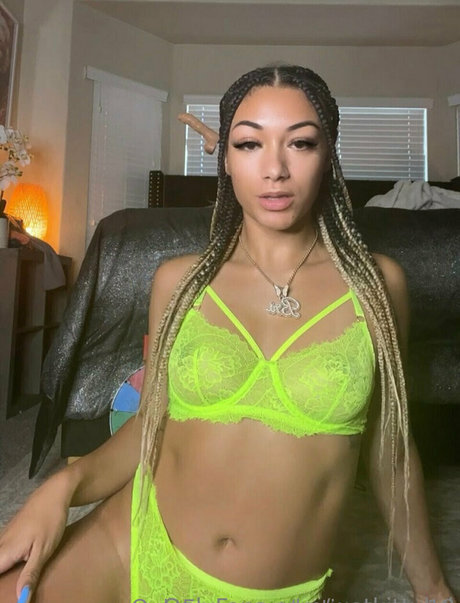 famous onlyfans pretty img