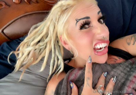 mirror selfie onlyfans hot xxx picture